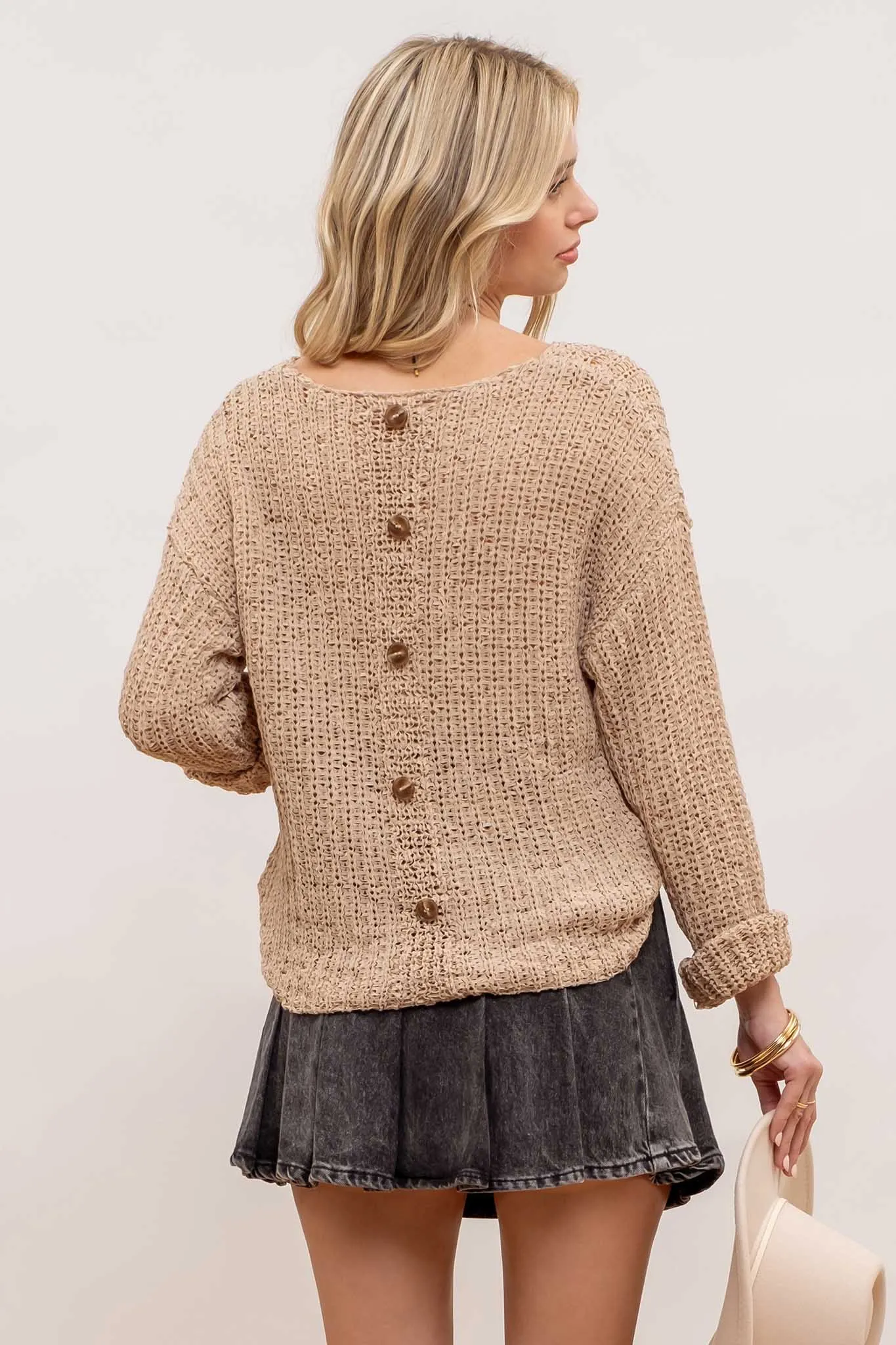 BACK BUTTONED KNIT PULLOVER