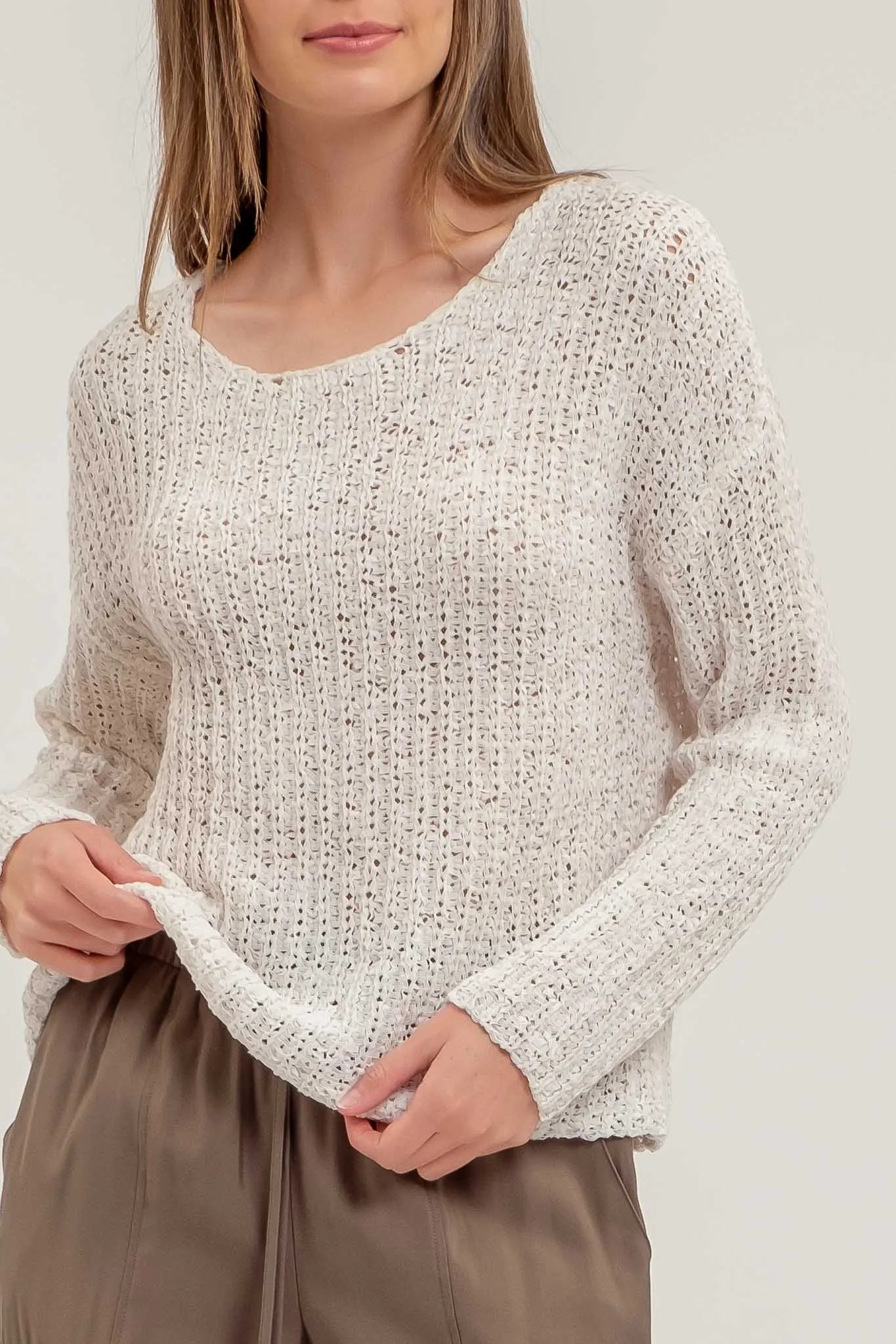 BACK BUTTONED KNIT PULLOVER