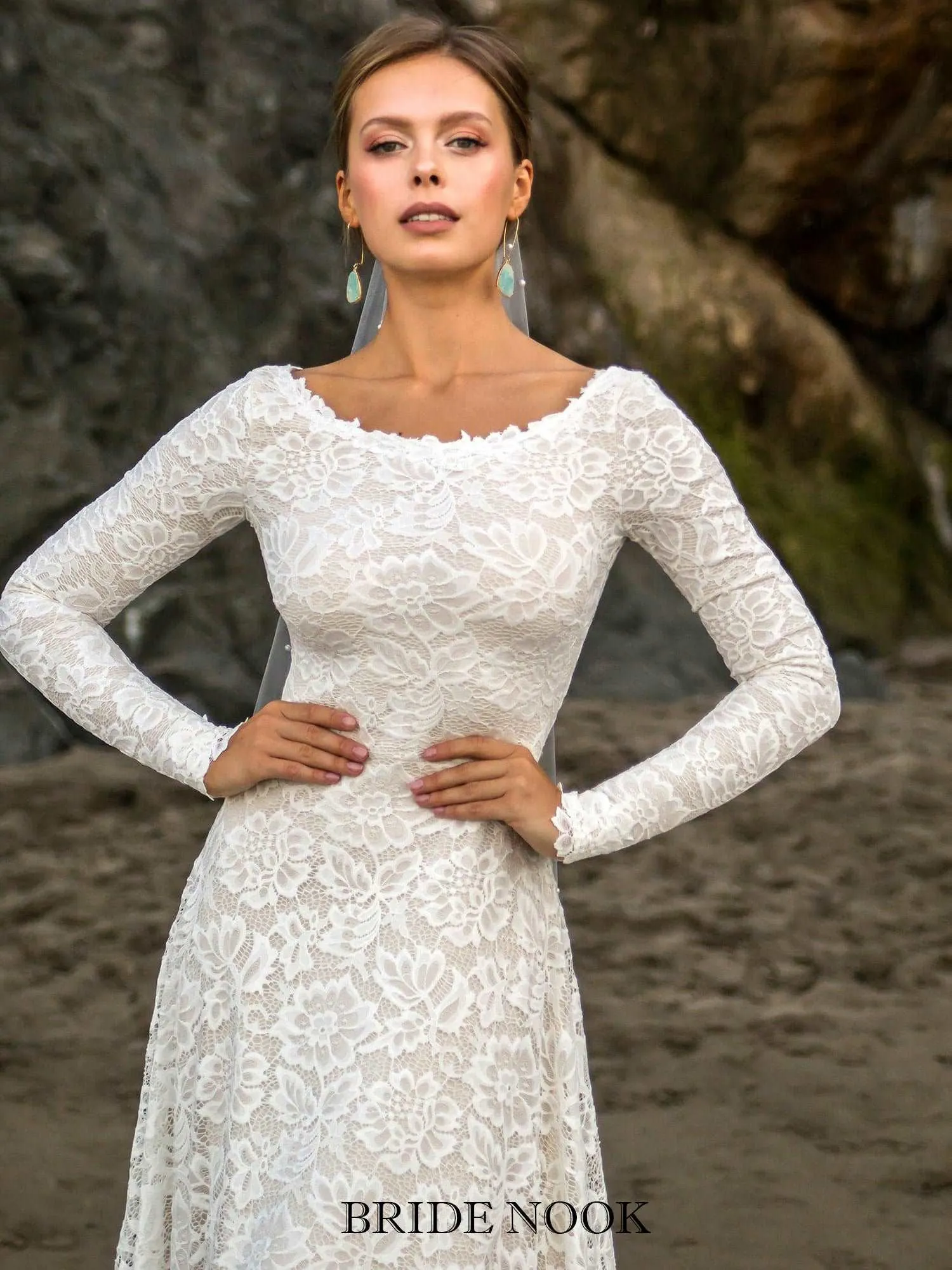 Lace Wedding Dress | dresses for a beach wedding | Bride Nook