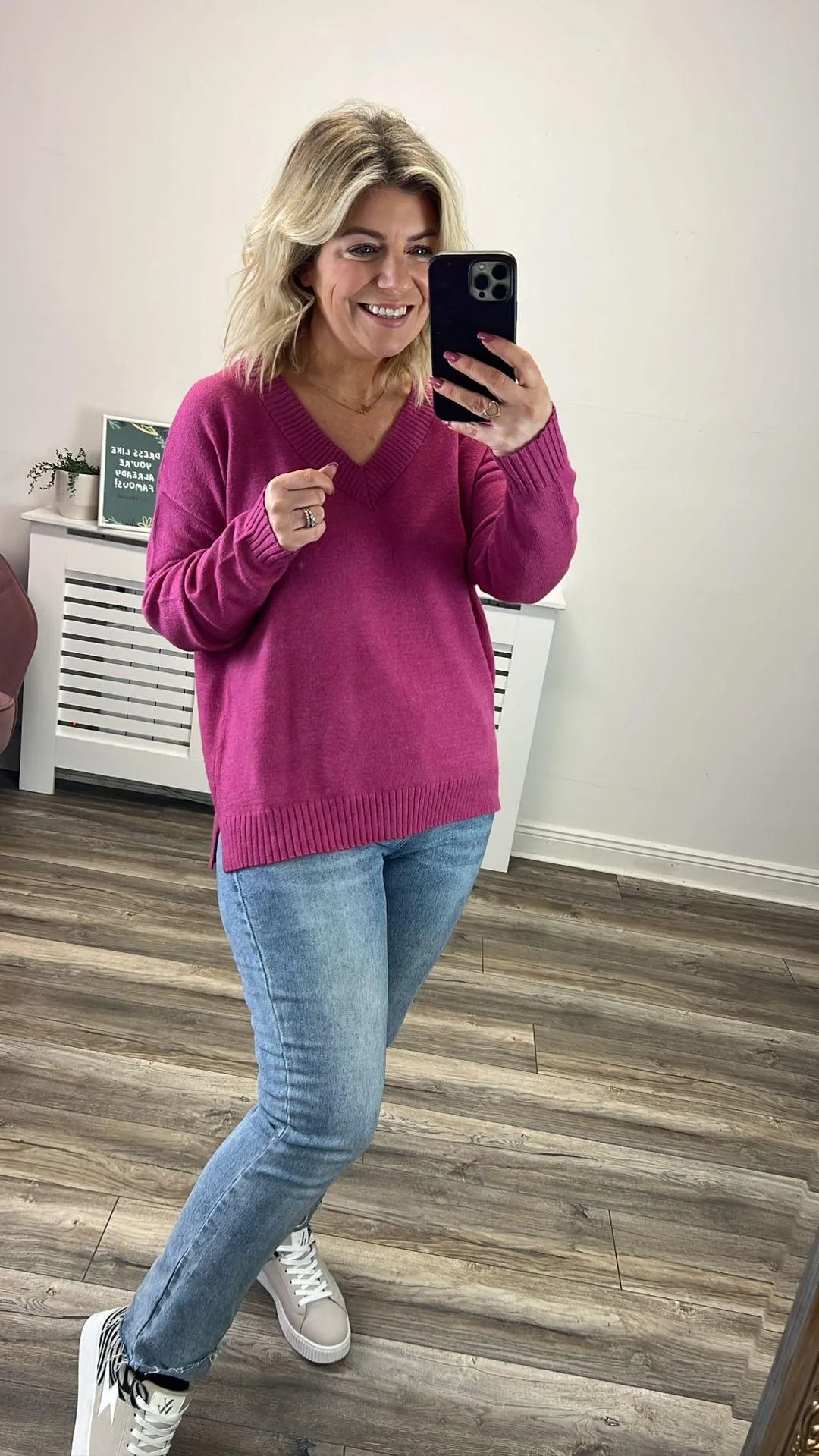 Larissa V-Neck Jumper (Magenta Haze)