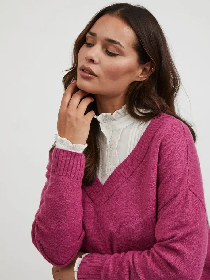 Larissa V-Neck Jumper (Magenta Haze)