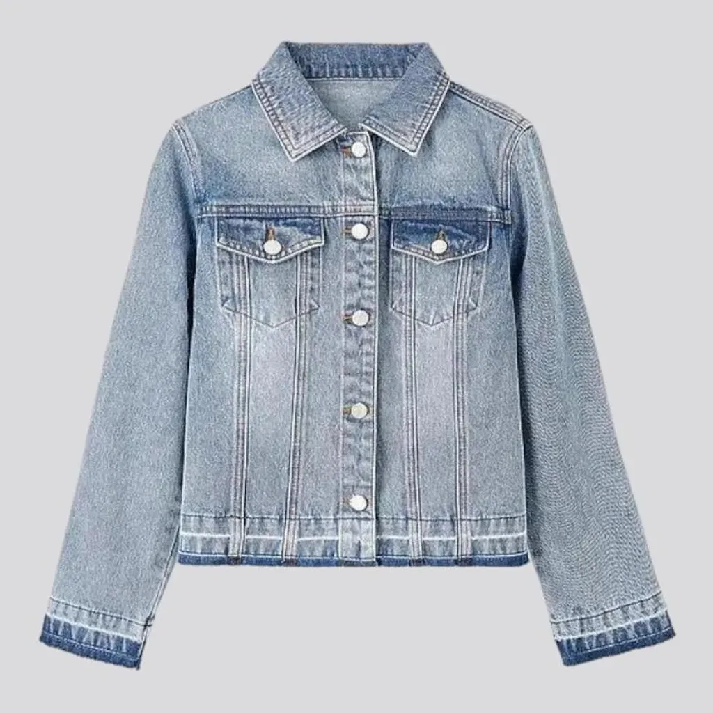 Light-wash 90s denim jacket for ladies