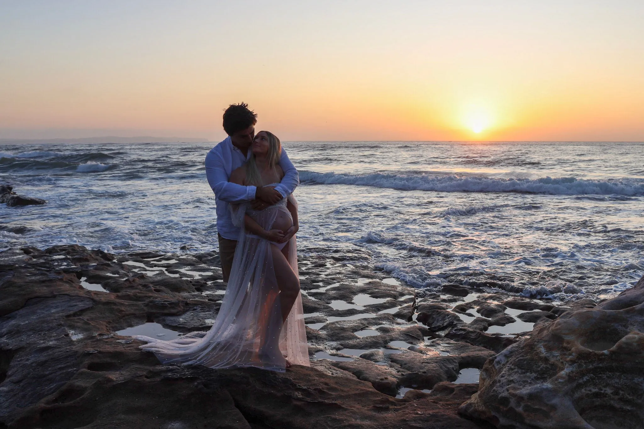 Maternity Photoshoot Dresses - Pearl - White Tulle Gown - RENTAL