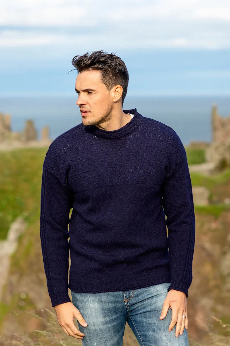 Mens Breakwater Shetland Gansey Jumper - Navy