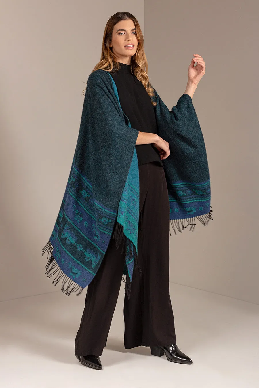 Nazca - 41 Cape Baby Alpaca Color Blue