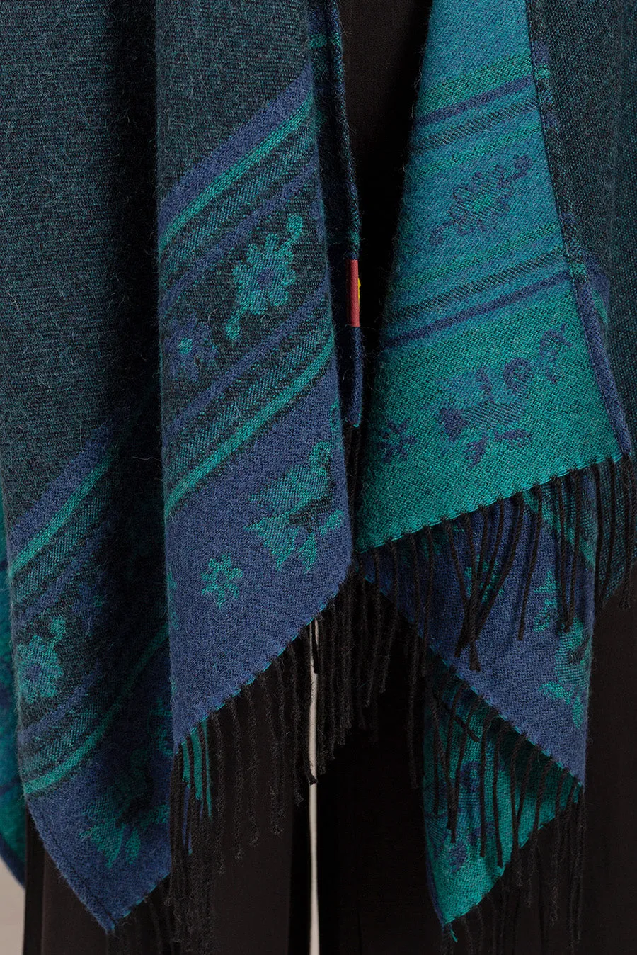 Nazca - 41 Cape Baby Alpaca Color Blue