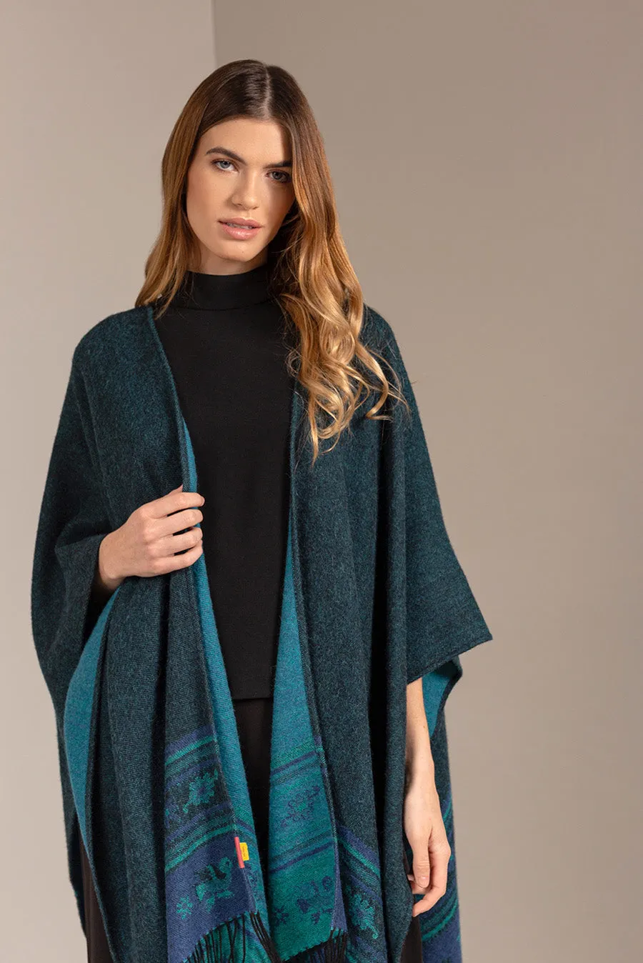 Nazca - 41 Cape Baby Alpaca Color Blue