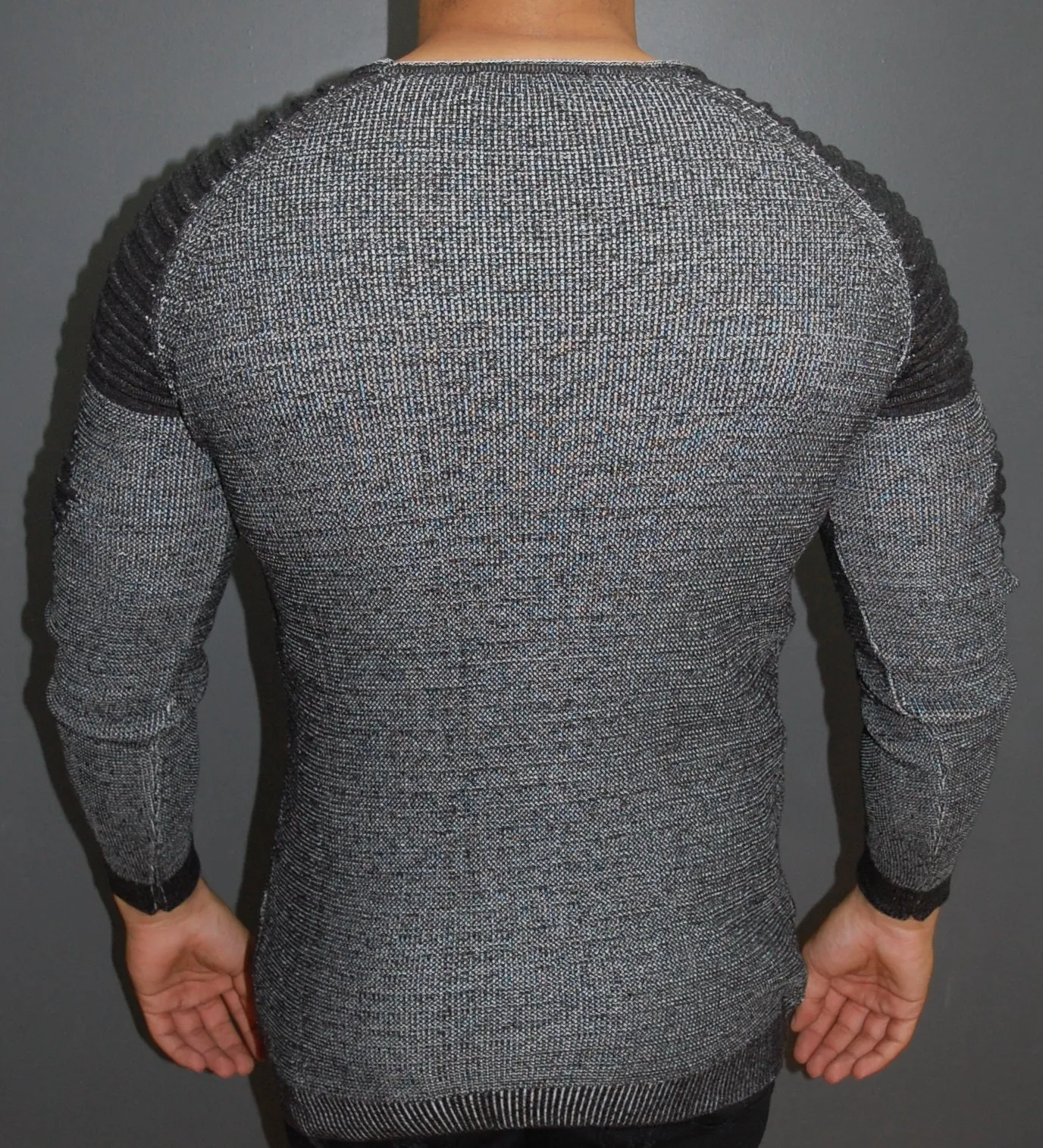 R&R Men Stylish 2 Tone Ribbed Arm Crew Neck Sweater - Dark Gray