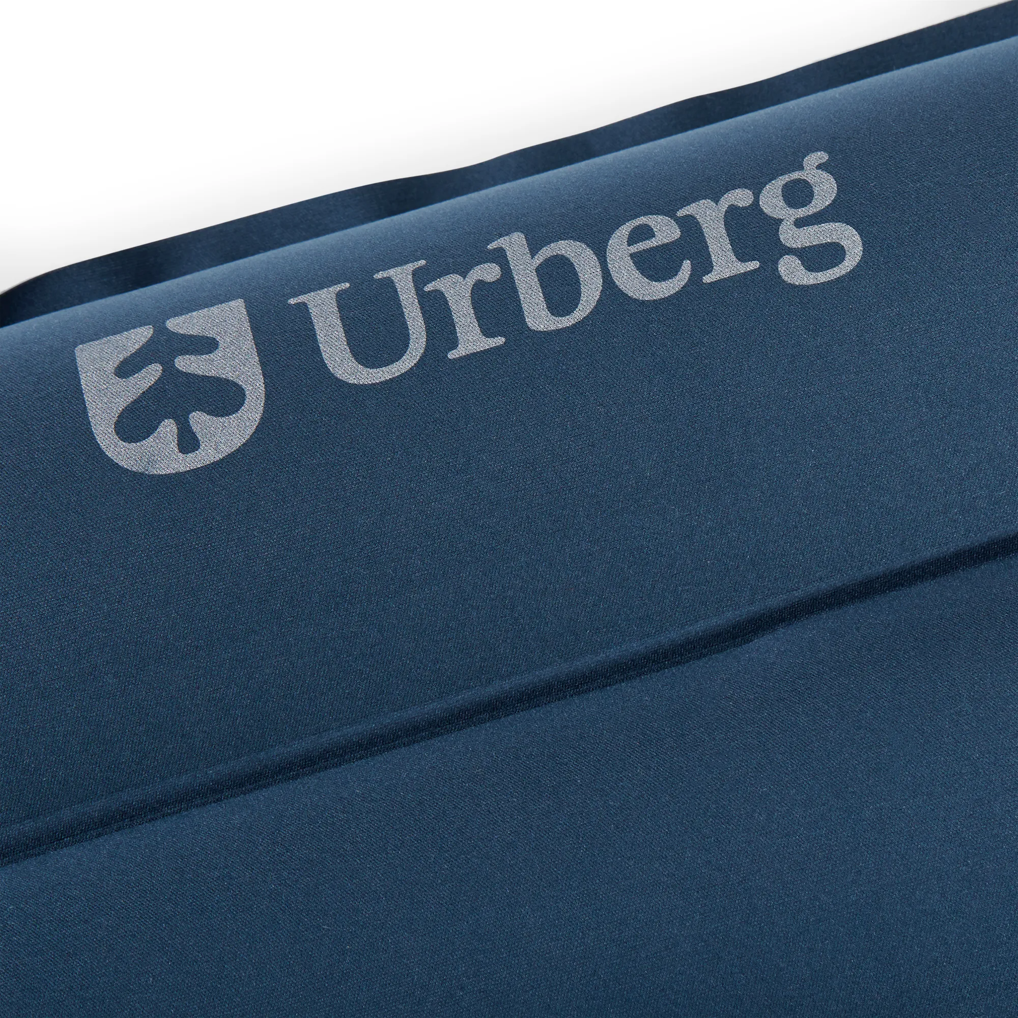 Urberg Insulated Airmat Vertical Channels Midnight Navy | Buy Urberg Insulated Airmat Vertical Channels Midnight Navy here | Outnorth