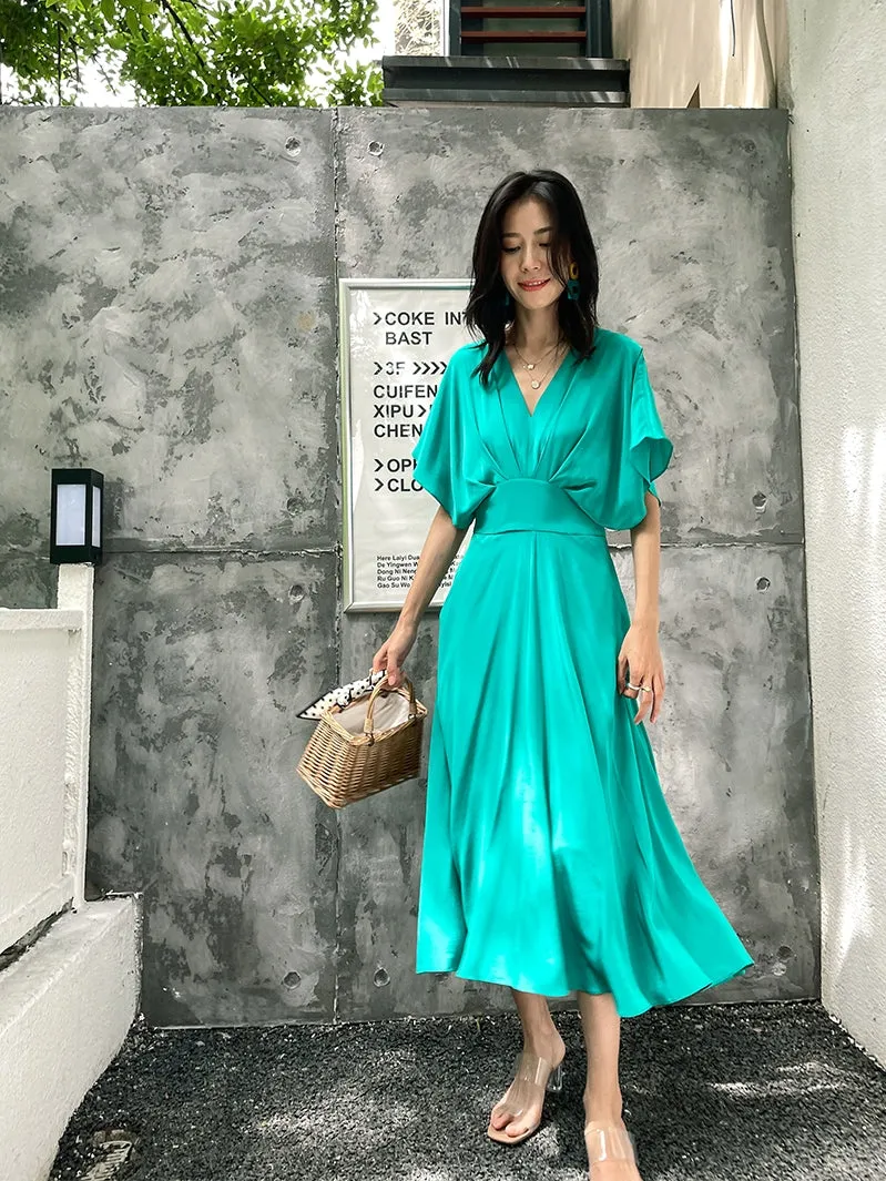 V-neck goddess bat sleeve elegant mid-length A-line large swing green dress - Laura